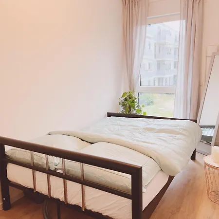 דירה Aviator Am Airport Berlin Flughafen Ber Fahrstuhl Kueche שונפלד