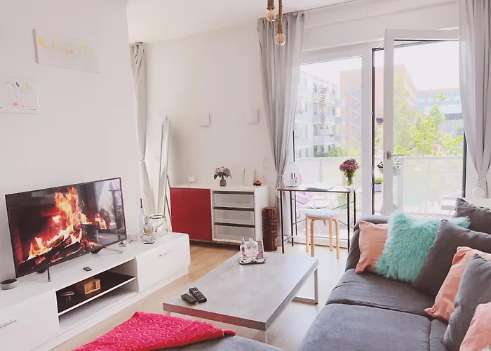 Aviator Am Airport Berlin Flughafen Ber Fahrstuhl Kueche Schönefeld