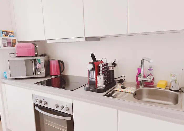 Aviator Am Airport Berlin Flughafen Ber Fahrstuhl Kueche Apartamento