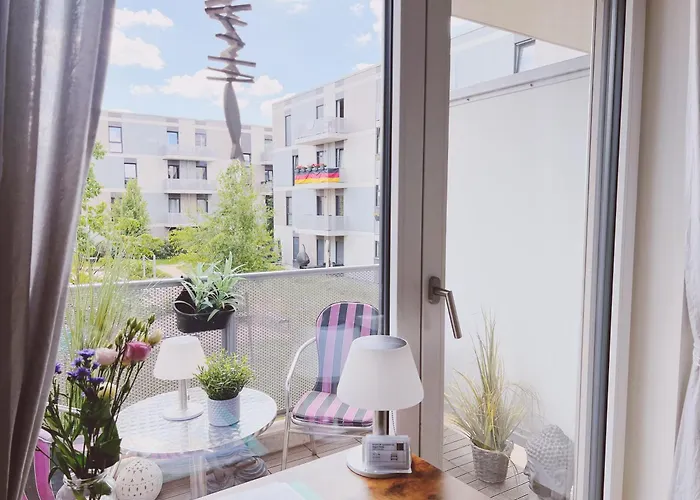 Aviator Am Airport Berlin Flughafen Ber Fahrstuhl Kueche * Schönefeld